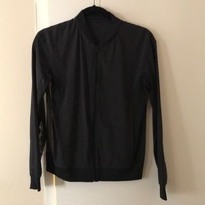 Lululemon size 6 black bomber jacket